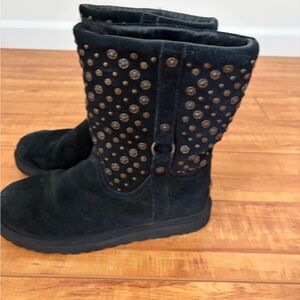 Vintage UGG Black Studded Winter Boots